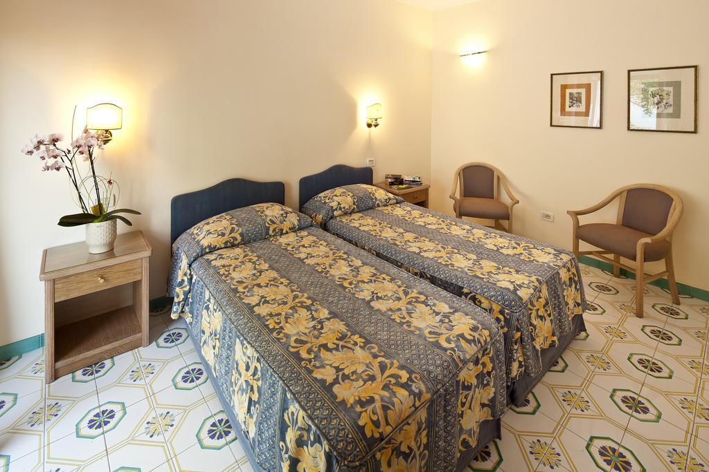 Hotel Continental Mare Іскія Екстер'єр фото
