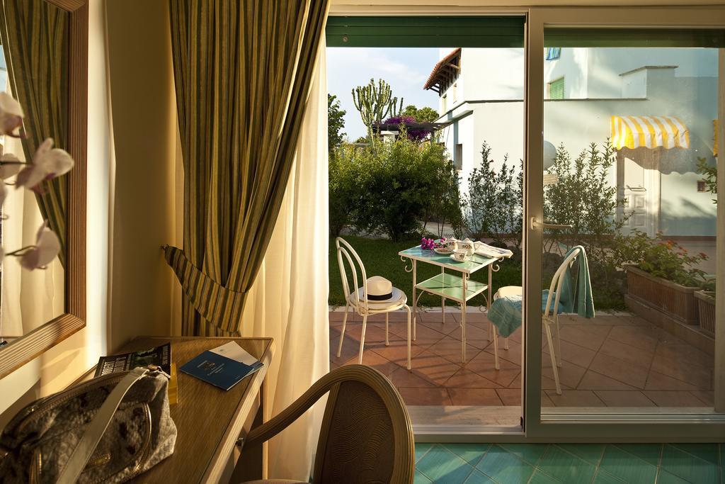 Hotel Continental Mare Іскія Екстер'єр фото